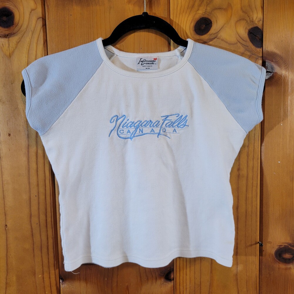 Impressions Canada Niagara Falls Medium Vintage baby tee vtg y2k 00s 90s bratz